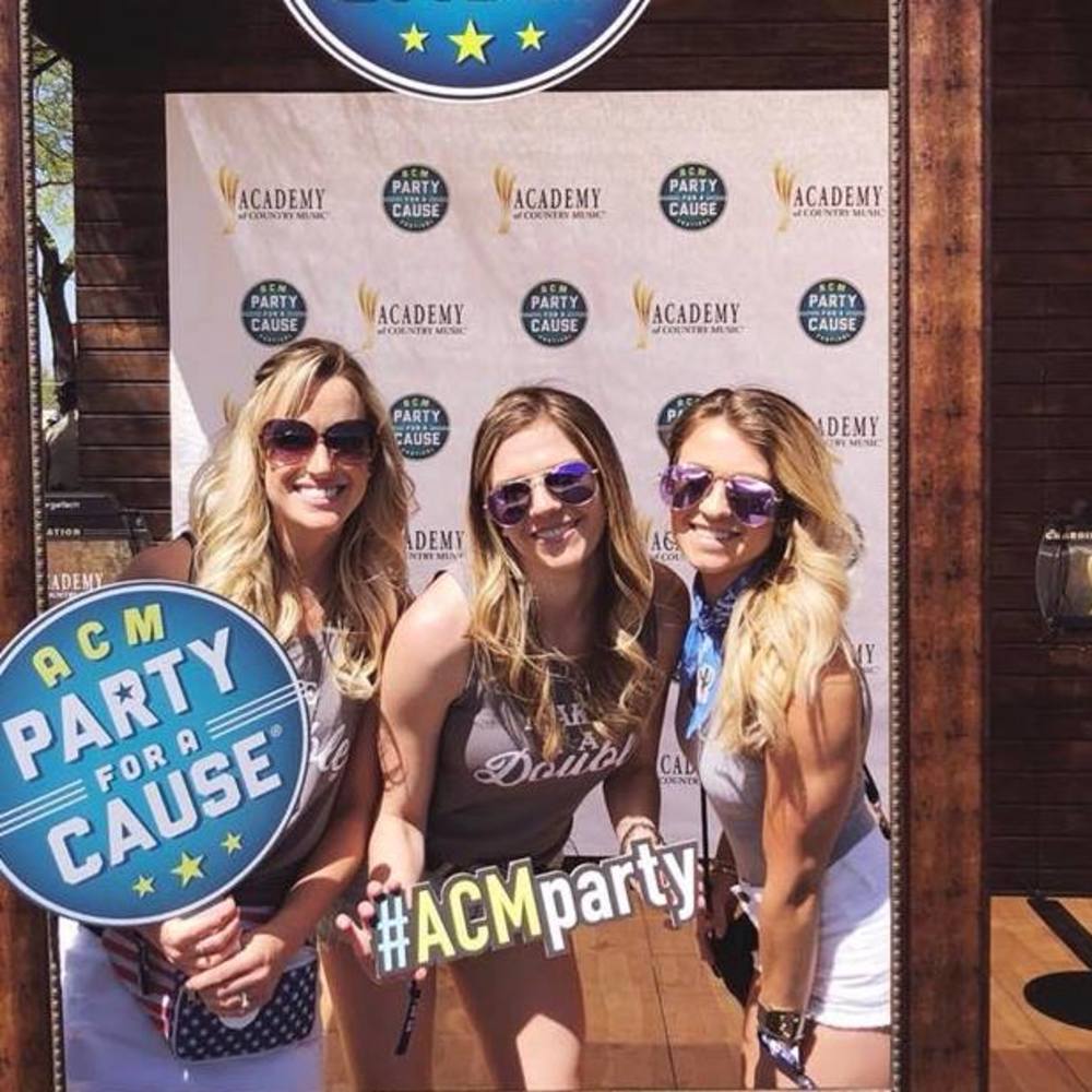 Meet your Posher, Holly